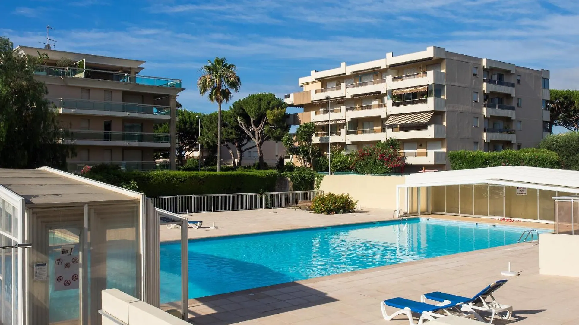 Heliotel Marine Studio Avec Balcon Au 4Eme Etage A 200M De La Mer Saint-Laurent-du-Var 0*,  France