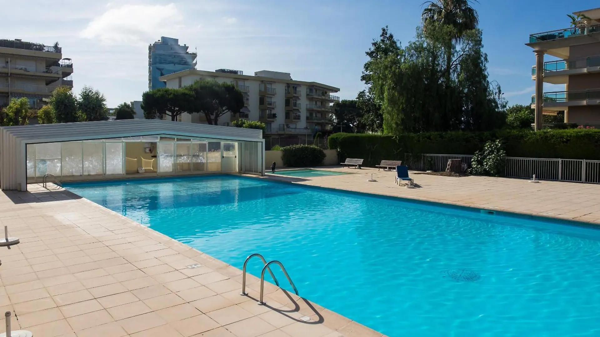 Heliotel Marine Studio Avec Balcon Au 4Eme Etage A 200M De La Mer Saint-Laurent-du-Var Apartment